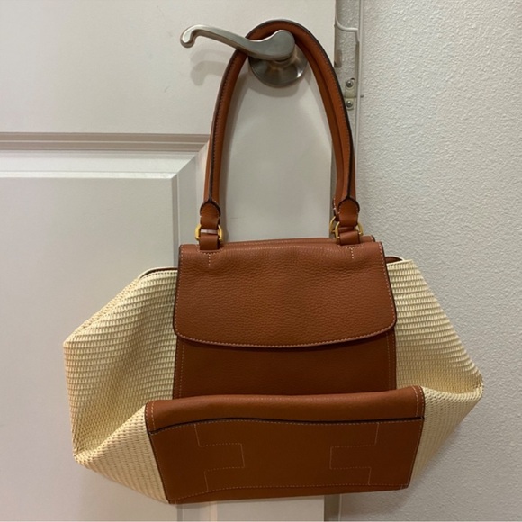 LIKE NEW Tory Burch Half Moon Straw Tote Bag - Picture 2 of 6